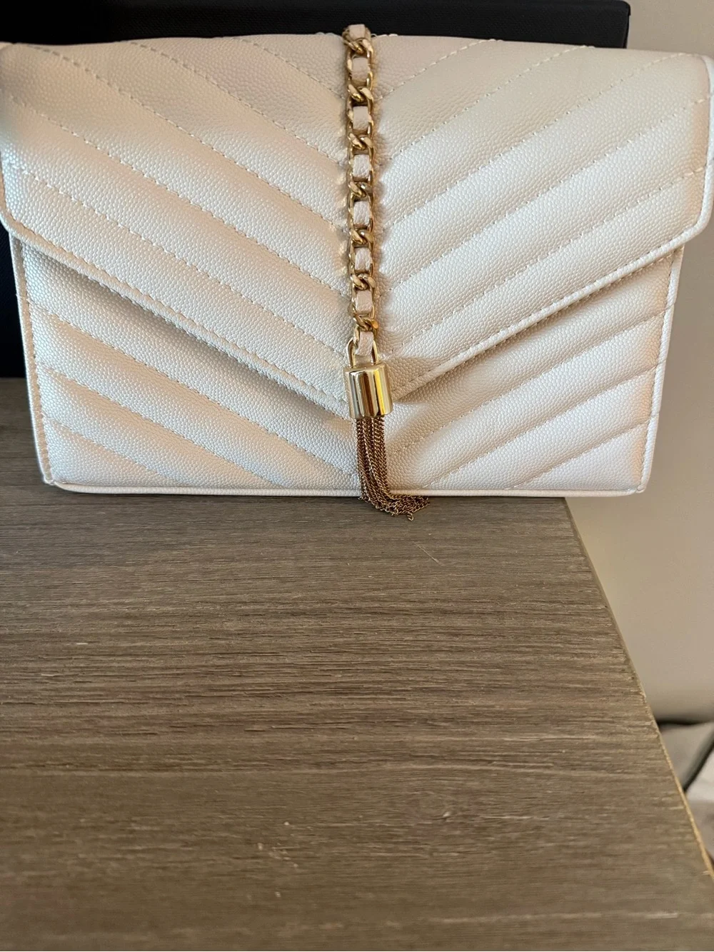 Elegant Cream Quilted Shoulder Bag with Gold Chain Tassel